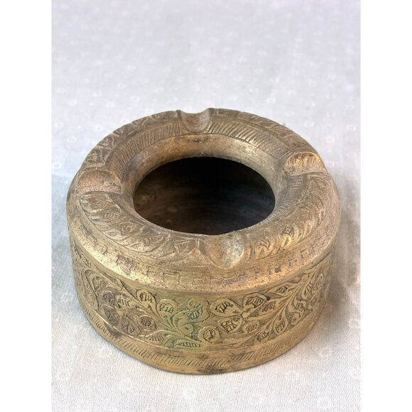 VTG Hand Etched Brass Ashtray Floral Pattern India Boho Decor Trinket Dish - Picture 1 of 7